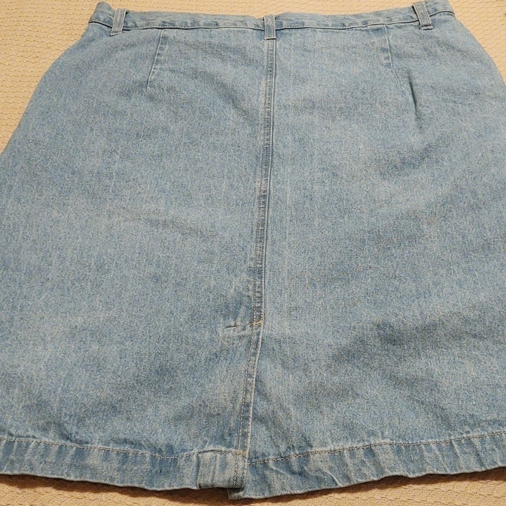 Bill Blass 90s Women's Denim Skirt - Picture 3 of 7